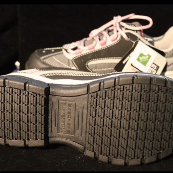 Skechers For Work, Made to Last Shoes, size 9 - Picture 10 of 10